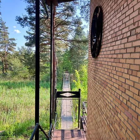 Vesiroos Villa *