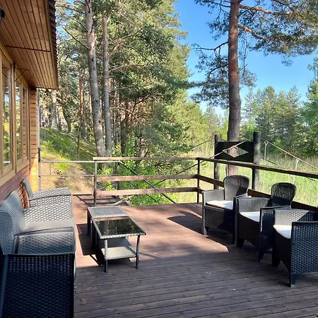 Villa Vesiroos